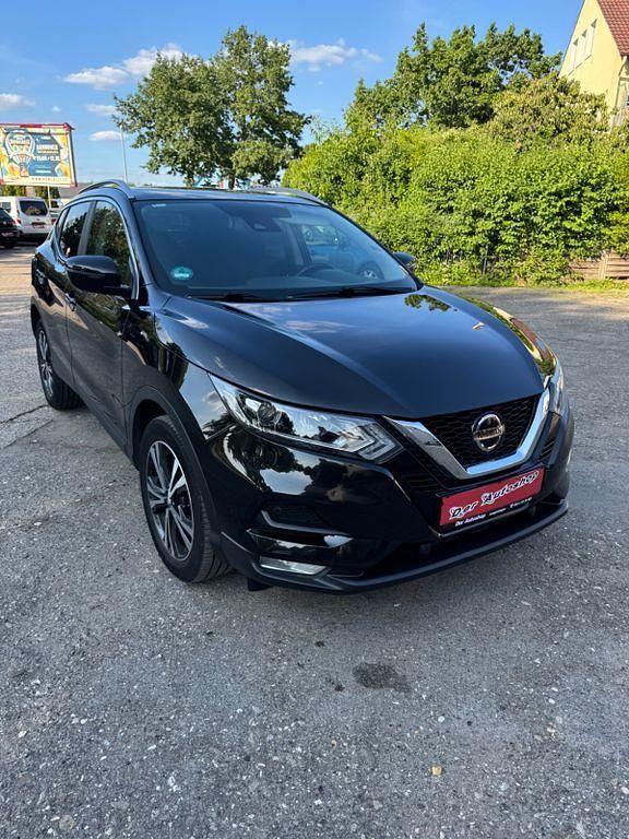 Schwarz Gebraucht 2020 Nissan Qashqai N-Way SUV | 15.900 € (Fairer Preis) - Bild 1/4
