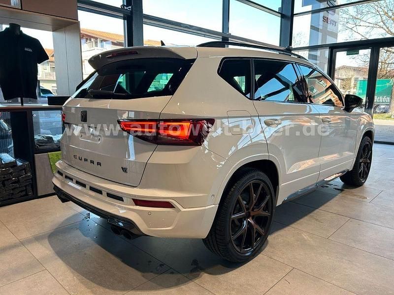 Neu Cupra Ateca VZ 300 PS (220 kW) 2026 Weiß SUV