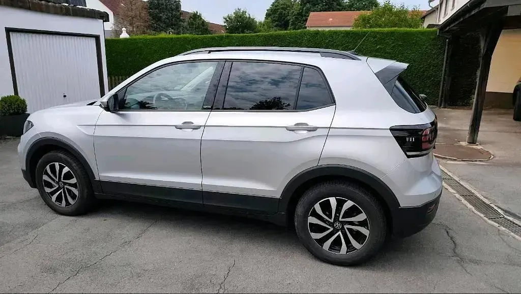 Gebraucht VW T-Cross Active 110 PS (80 kW) 2022 Silber SUV