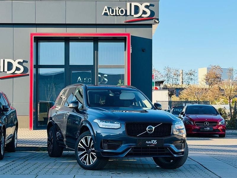 Second-hand Volvo XC90 Plus 310 CP (228 kW) 2022 Albastru SUV