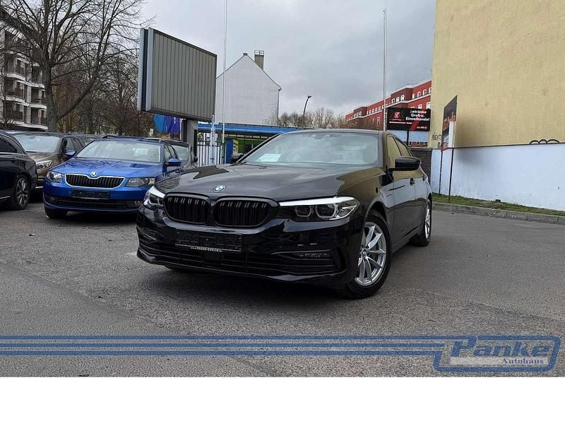 Gebraucht BMW 530e M Sport 252 PS (185 kW) 2019 Schwarz ii/bonnet fluid black Limousine