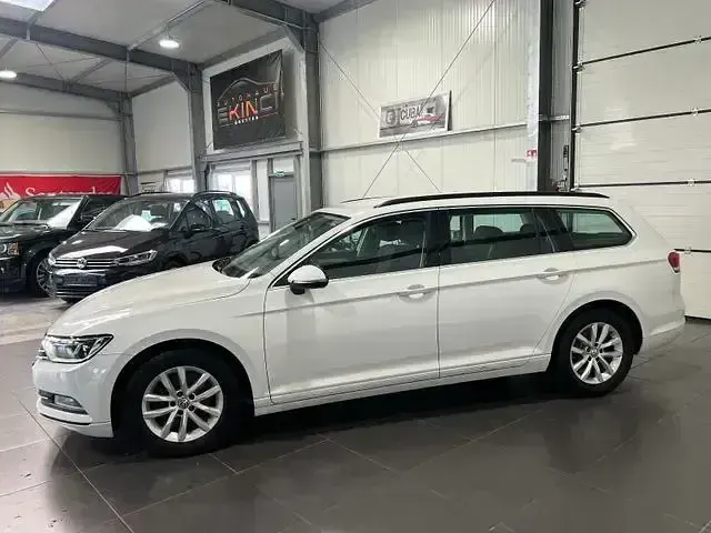 Gebraucht VW Passat Comfortline 150 PS (110 kW) 2019 Weiß Kombi