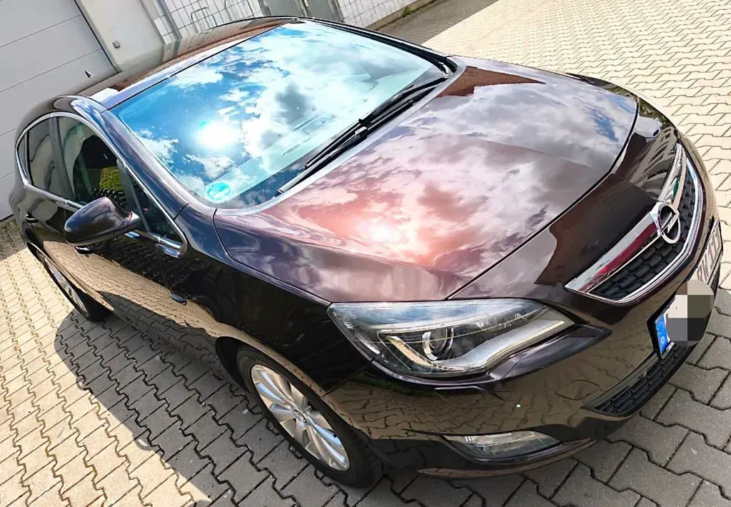 Gebraucht Opel Astra Innovation 110 PS (80 kW) 2011 Braun Limousine