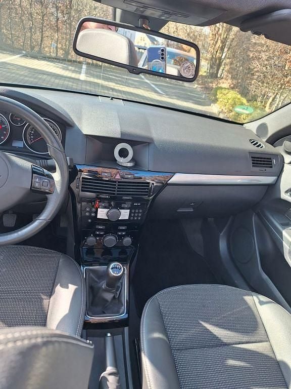 Gebraucht Opel Astra Cabriolet 140 PS (102 kW) 2007 Blau Cabrio