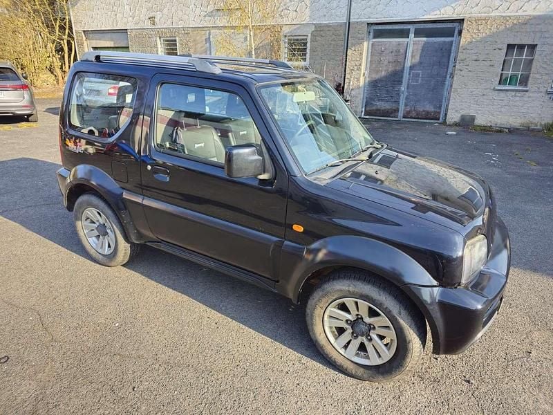 Gebraucht Suzuki Jimny Style 86 PS (63 kW) 2012 Schwarz SUV