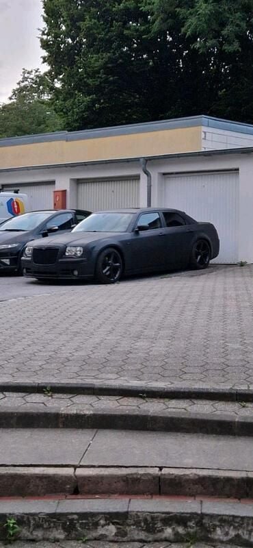 Schwarz Gebraucht 2005 Chrysler 300C Limousine | 20.000 € - Bild 1/4