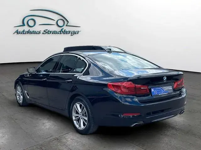 Gebraucht BMW 540 Sport Line 340 PS (250 kW) 2017 Schwarzkeine angabe Limousine
