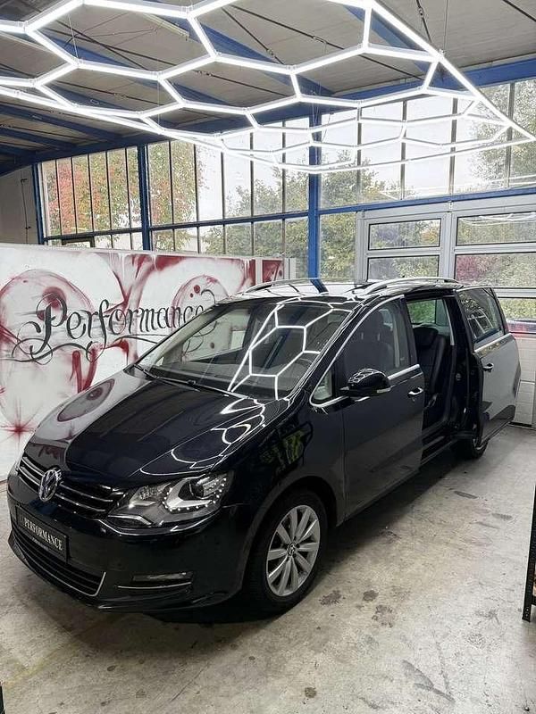 Gebraucht VW Sharan Highline 177 PS (130 kW) 2015 Schwarz Van / Kleinbus