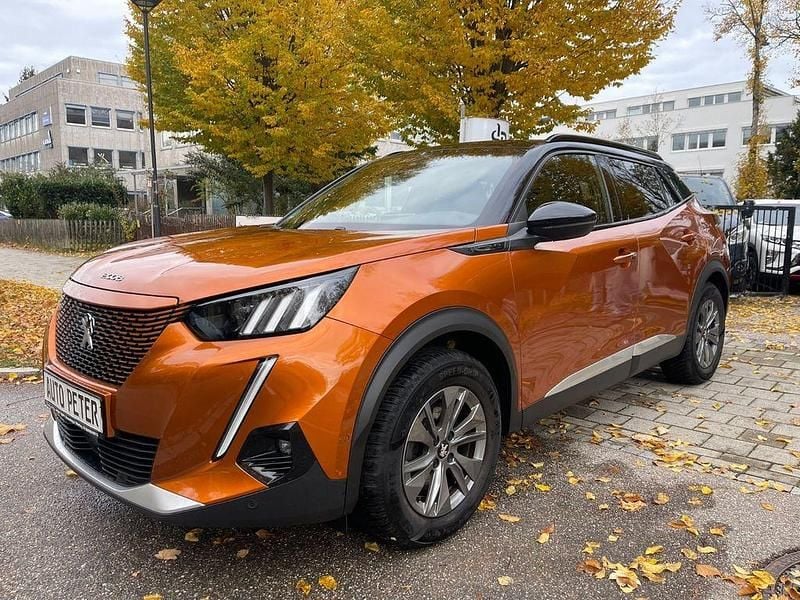 Orange Gebraucht 2020 Peugeot e-2008 GT SUV | 15.700 € (Fairer Preis) - Bild 1/4