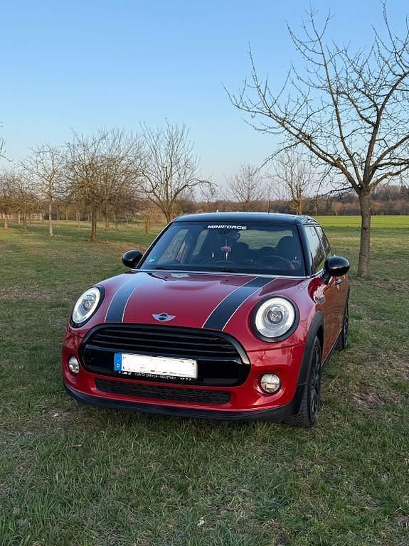 Gebraucht Mini Cooper D 116 PS (85 kW) 2016 Rot Kleinwagen