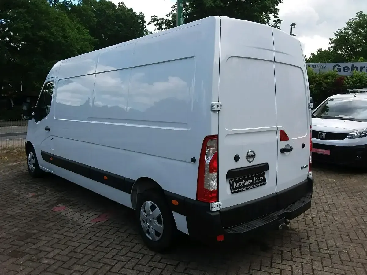 Gebraucht Nissan NV400 180 PS (132 kW) 2022 Weiß Van