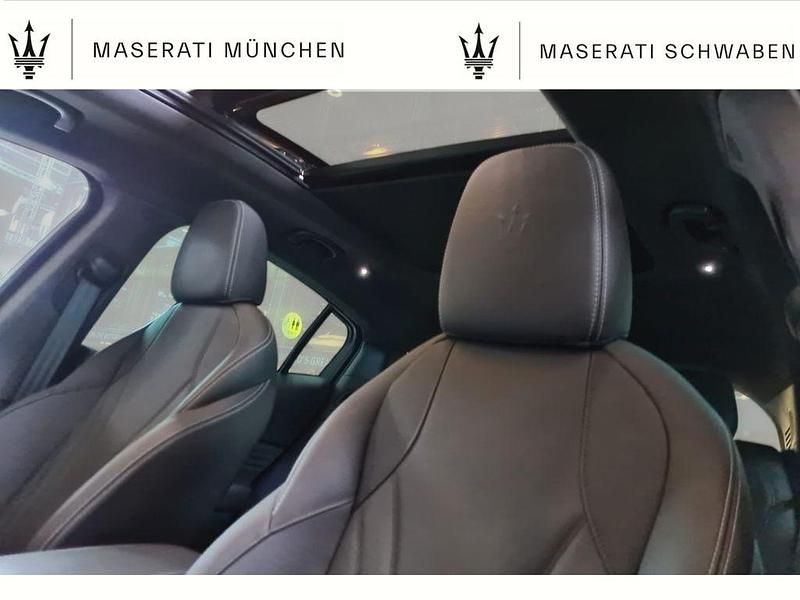 Neu Maserati Grecale 330 PS (242 kW) 2026 Grau SUV