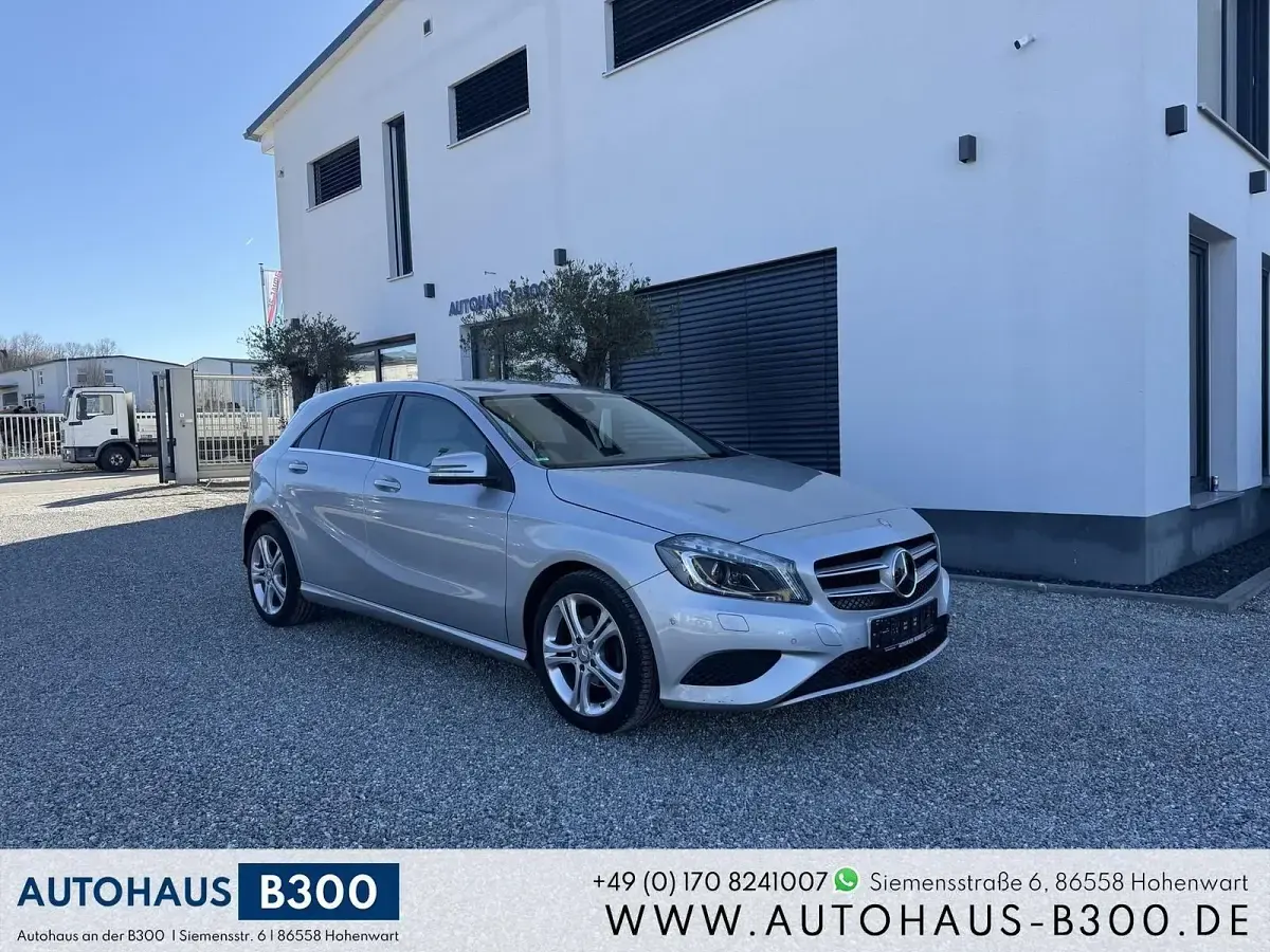 Gebraucht Mercedes A180 109 PS (80 kW) 2013 Silber Limousine