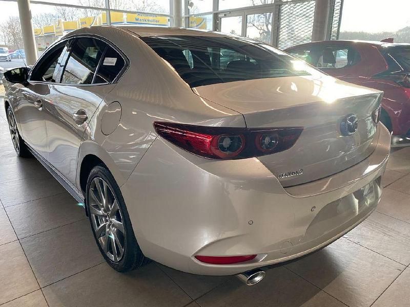 Neu Mazda 3 Exclusive 140 PS (102 kW) 2026 Braun Limousine