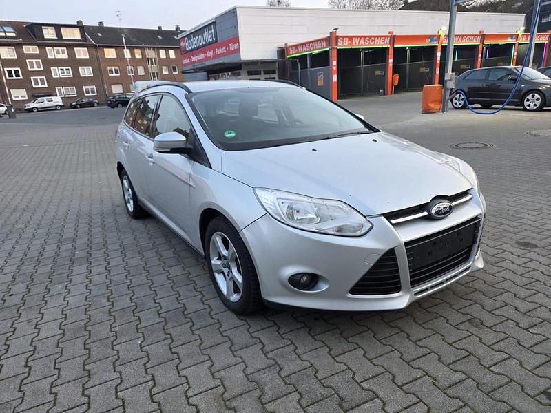 Second-hand Ford Focus 115 CP (84 kW) 2012 Gri Break