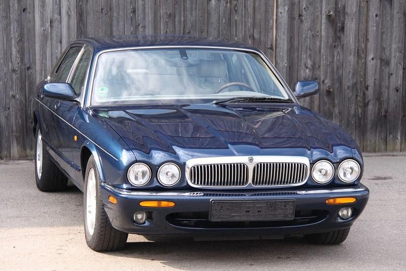 Blau Gebraucht 1998 Jaguar XJ Sovereign Limousine | 6.999 € (Superpreis) - Bild 1/1