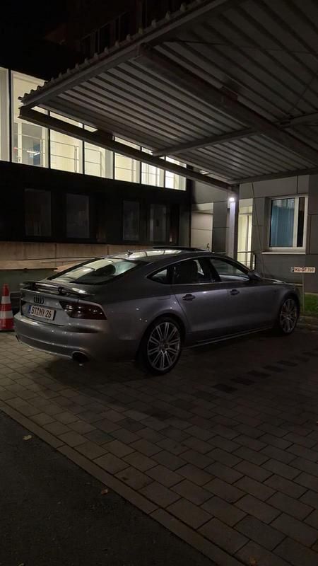 Gebraucht Audi A7 Comfort 421 PS (309 kW) 2010 Grau Kleinwagen