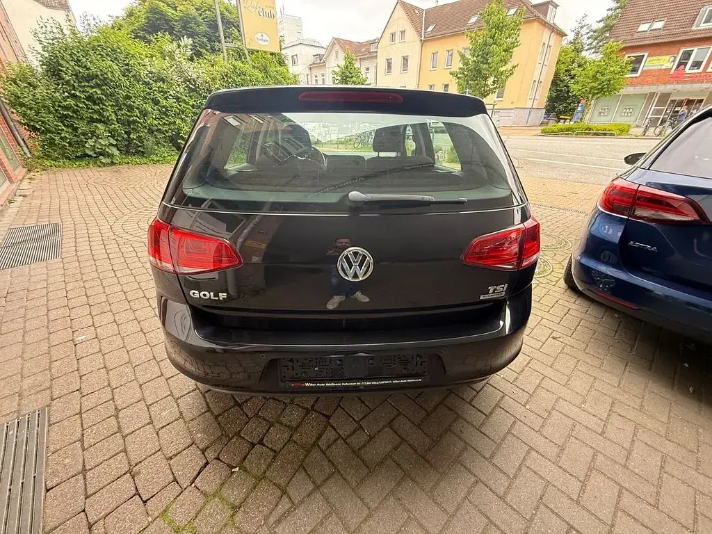 Gebraucht VW Golf VII Highline 140 PS (102 kW) 2014 Grau Limousine