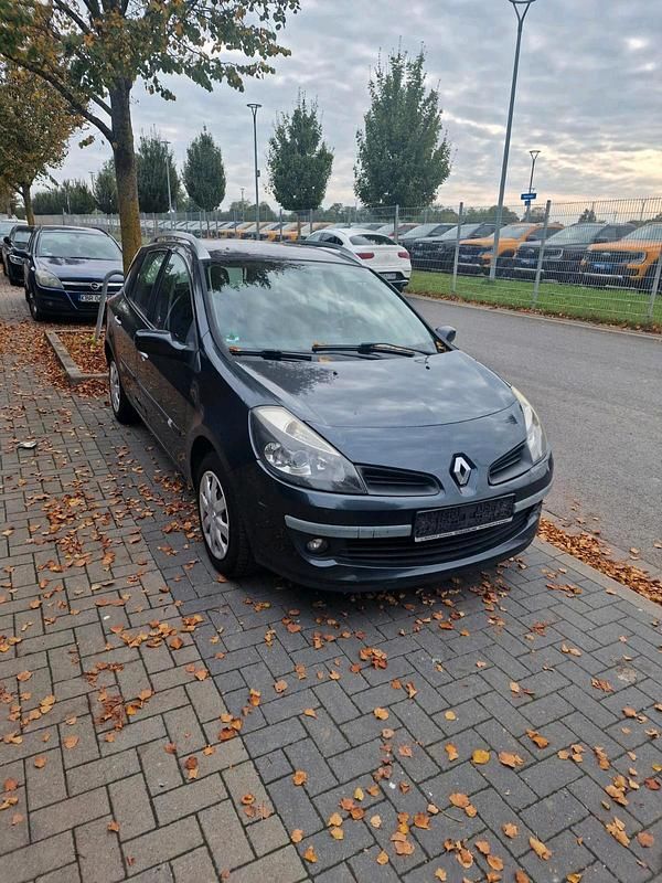 Grau Gebraucht 2009 Renault Clio GrandTour Kombi | 999 € (Superpreis) - Bild 1/4