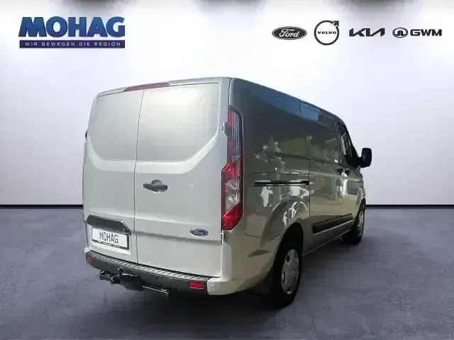 Używany Ford Transit Custom Trend 131 KM (96 kW) 2021 Srebrny Van