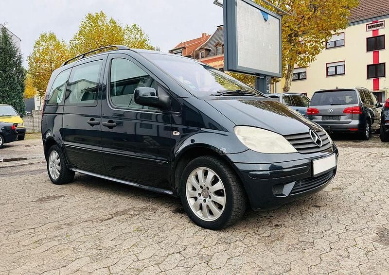 Schwarz Gebraucht 2002 Mercedes Vaneo Van / Kleinbus | 2.900 € (Fairer Preis) - Bild 1/4
