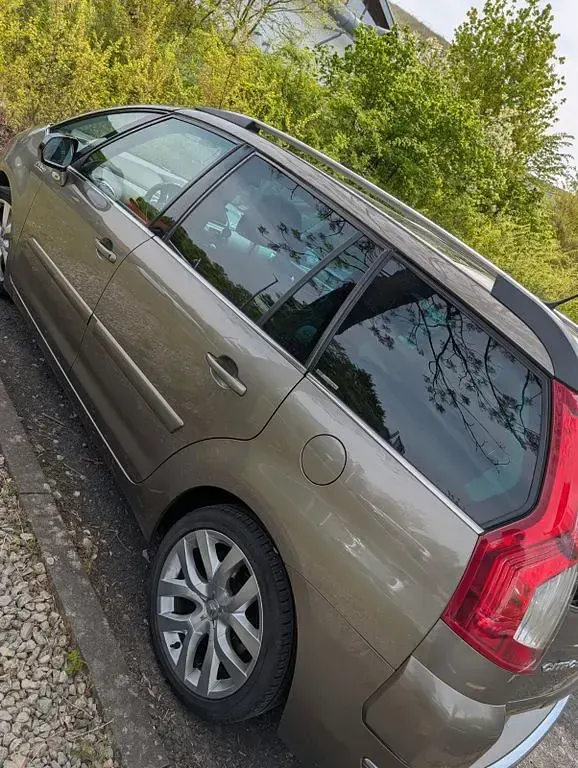 Gebraucht Citroën C4 Picasso Exclusive 109 PS (80 kW) 2010 Braun Van / Kleinbus