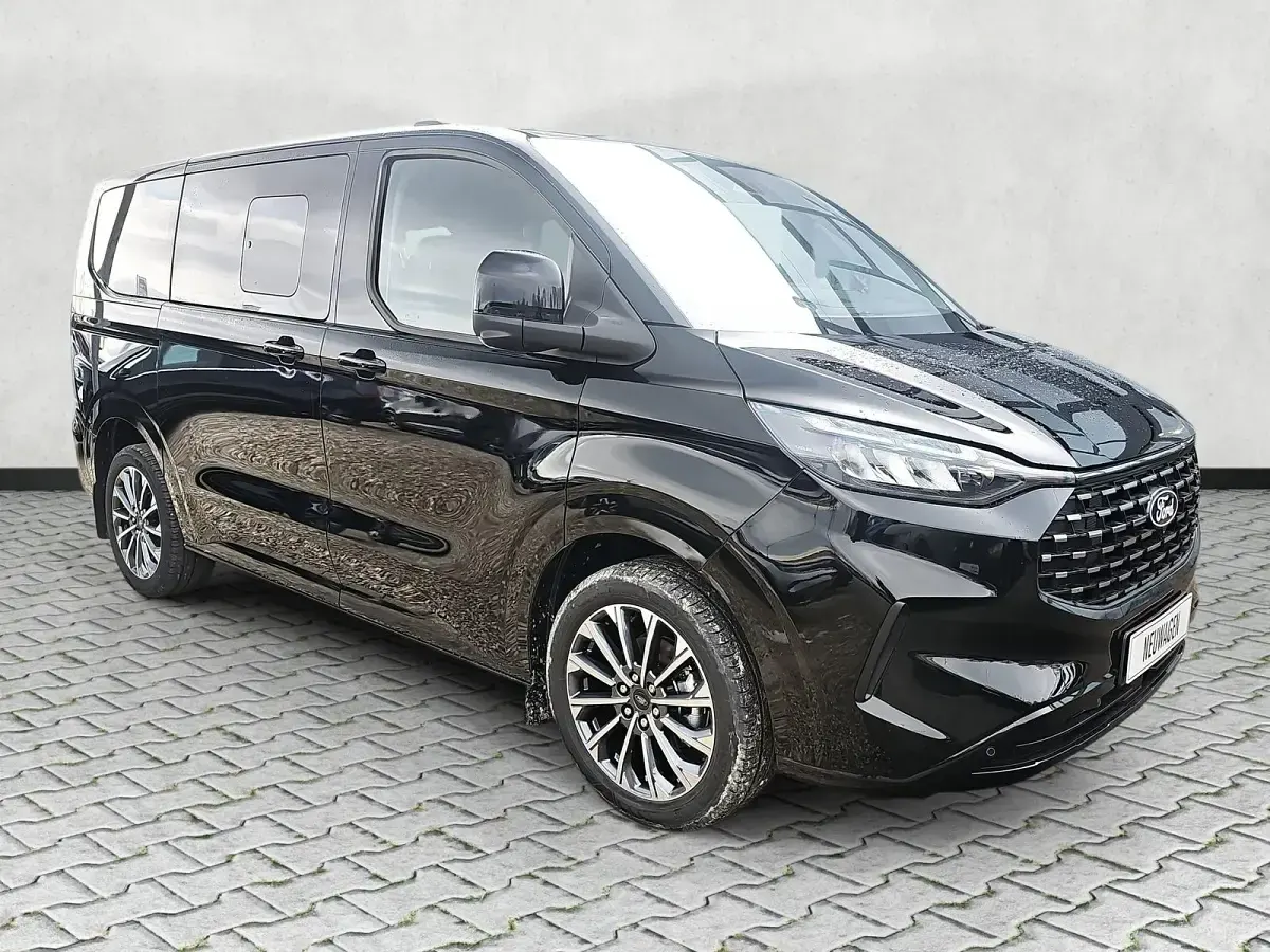 Gebraucht Ford Tourneo Custom Titanium X 150 PS (110 kW) 2025 Van