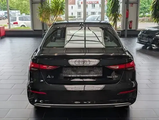 Gebraucht Audi A3 Advanced 150 PS (110 kW) 2023 Schwarz Limousine