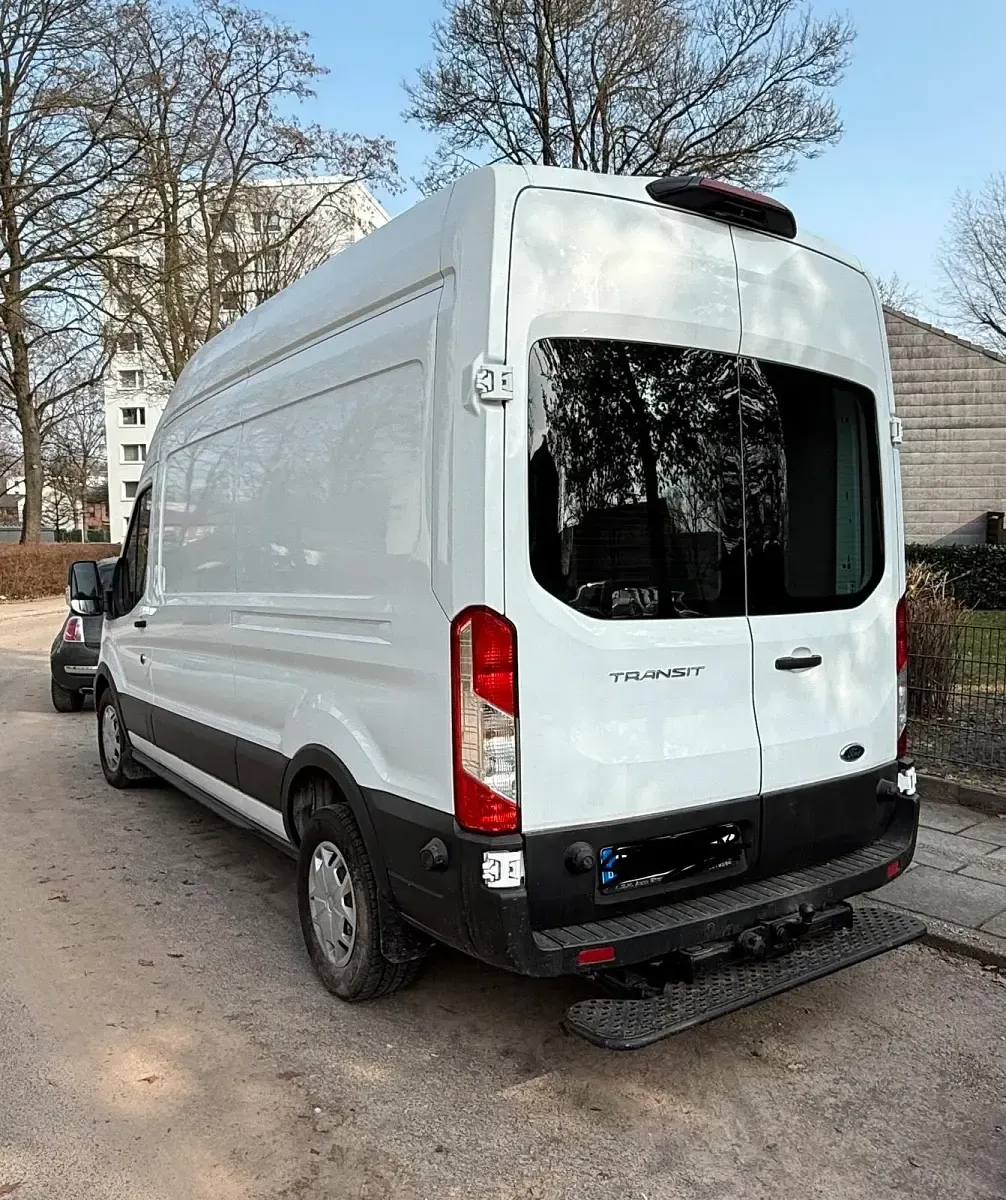Gebraucht Ford Transit 152 PS (111 kW) 2020 Weiß Van / Kleinbus