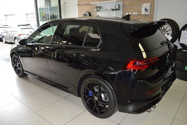 Gebraucht VW Golf VIII R 333 PS (244 kW) 2024 Deep black perleffekt Limousine