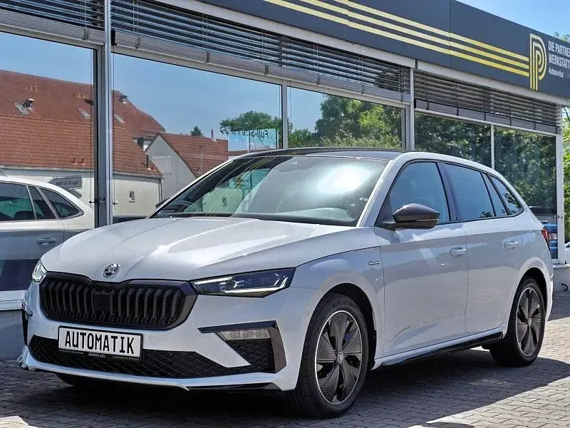 Gebraucht Skoda Scala Monte Carlo 150 PS (110 kW) 2025 Weiß Kleinwagen