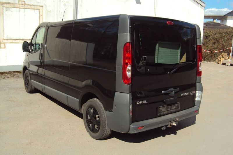 Schwarz Gebraucht 2014 Opel Vivaro Van | 7.800 € (Superpreis) - Bild 1/4