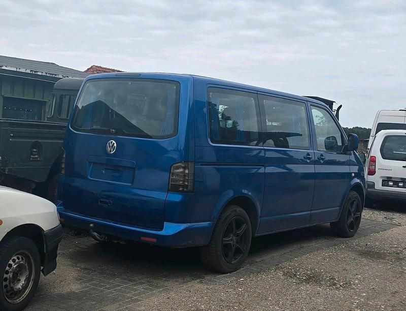 Gebraucht VW T5 131 PS (96 kW) 2008 Blau Van