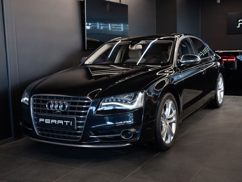 Schwarz Gebraucht 2012 Audi S8 Limousine | 29.900 € (Fairer Preis) - Bild 1/4