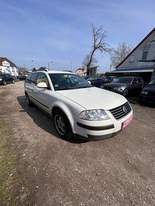 Gebraucht VW Passat 101 PS (74 kW) 2004 Weiß Kombi
