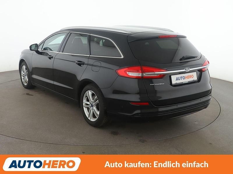 Gebraucht Ford Mondeo Titanium 165 PS (121 kW) 2018 Schwarz Kombi