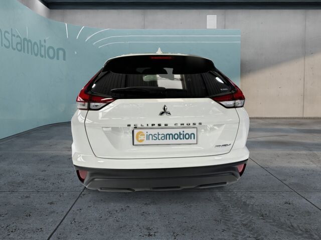Gebraucht Mitsubishi Eclipse Cross Basis 188 PS (138 kW) 2022 Weiß SUV