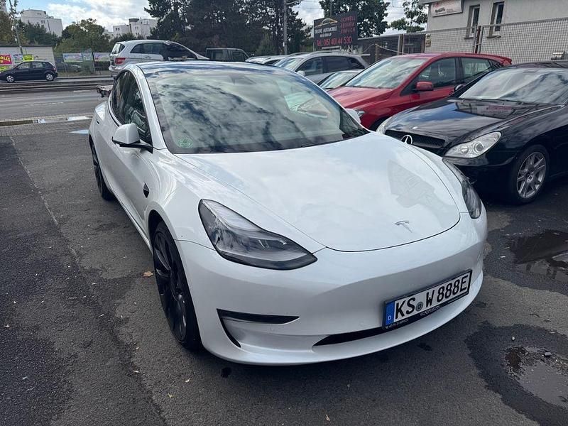 Weiß Gebraucht 2021 Tesla Model 3 Performance Limousine | 24.000 € (Superpreis) - Bild 1/4