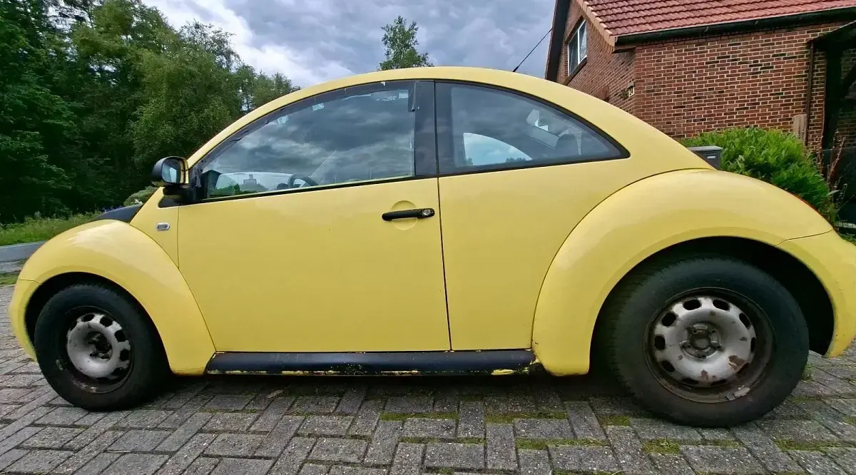 Gebraucht VW New Beetle 90 PS (66 kW) 1999 Gelb Kleinwagen
