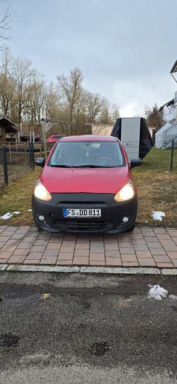 Gebraucht Mitsubishi Space Star Diamant Edition 71 PS (52 kW) 2014 Rot Van / Kleinbus