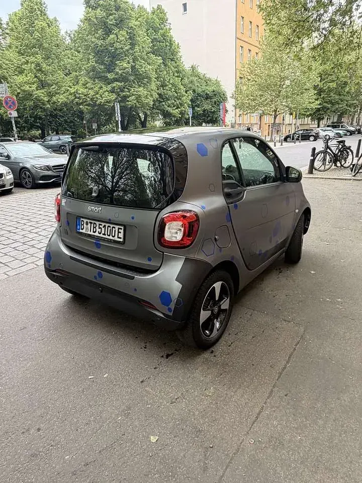 Gebraucht Smart ForTwo Coupé 60 kW (82 PS) 2020 Grau Kleinwagen