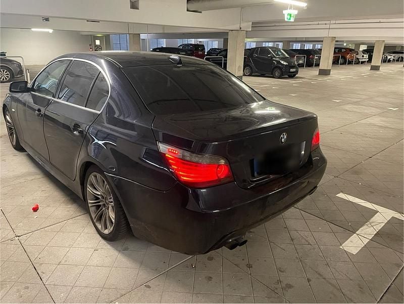 Gebraucht BMW 530 M Sport 236 PS (173 kW) 2008 Schwarz Limousine