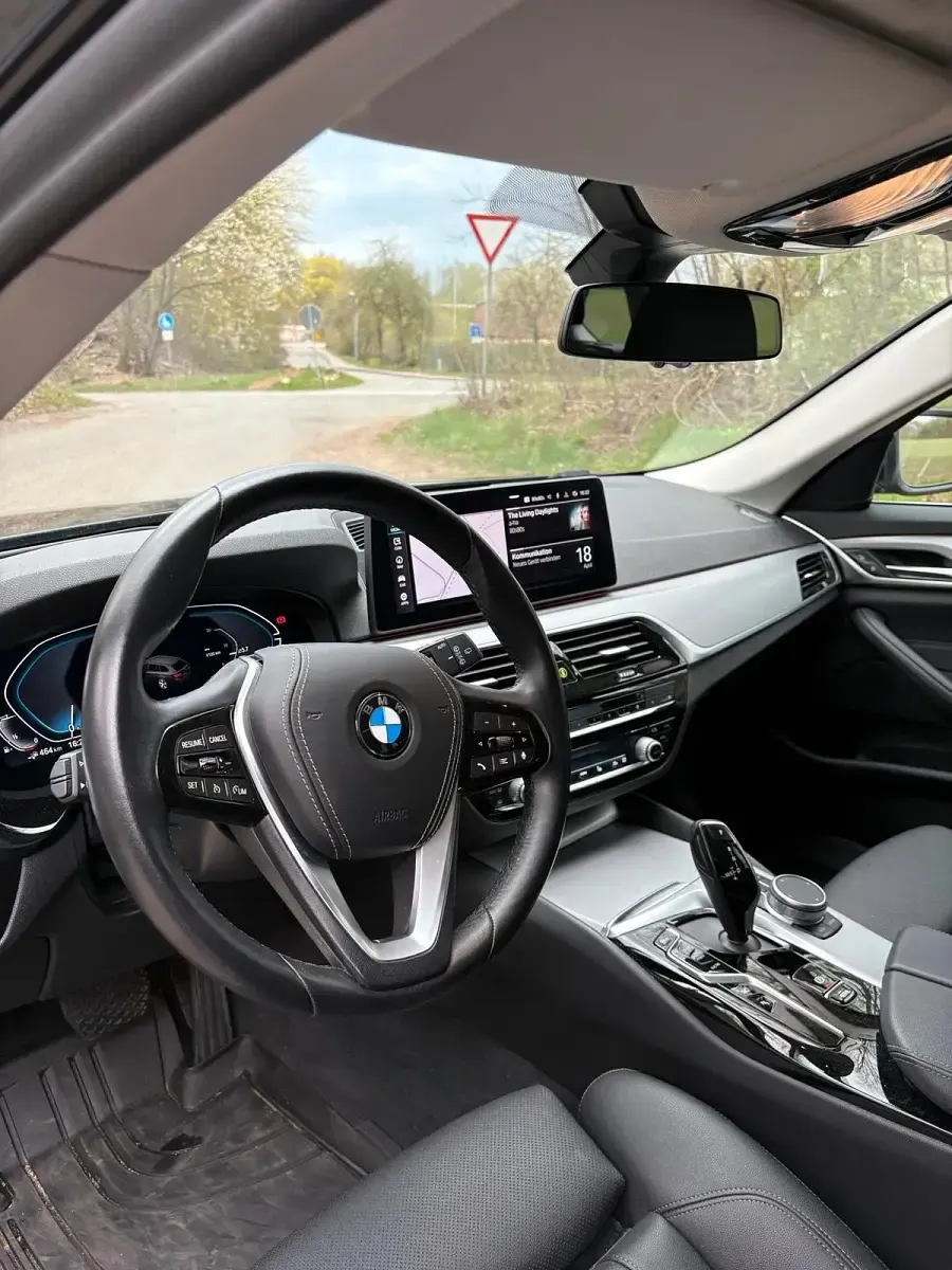 Gebraucht BMW 520 204 PS (150 kW) 2021 Schwarz Kombi