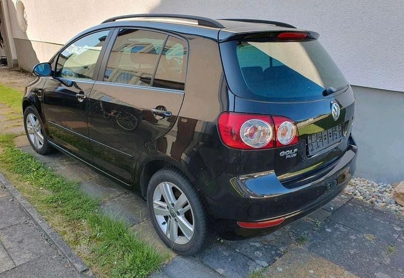Używany VW Golf Plus Cross Match 86 KM (63 kW) 2012 Czarny Minivan