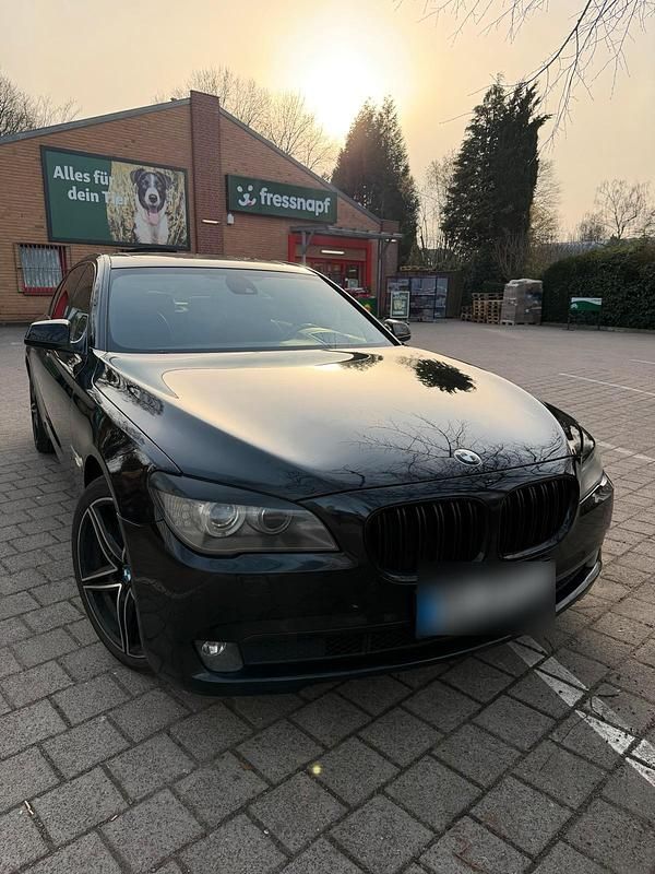 Gebraucht BMW 730 Shadowline 245 PS (180 kW) 2011 Schwarz Limousine