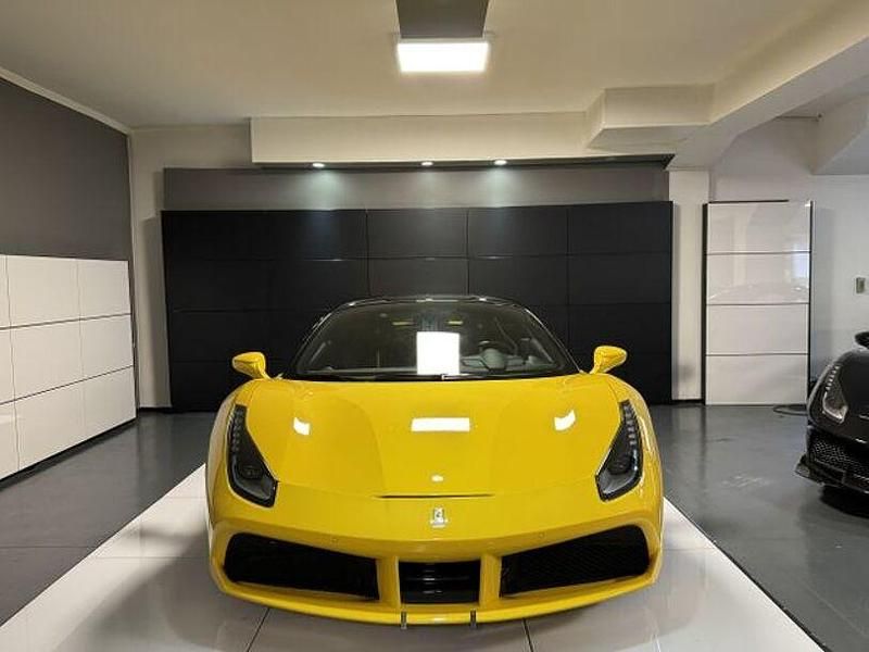Gebraucht Ferrari 488 670 PS (492 kW) 2018 Gelb Coupé