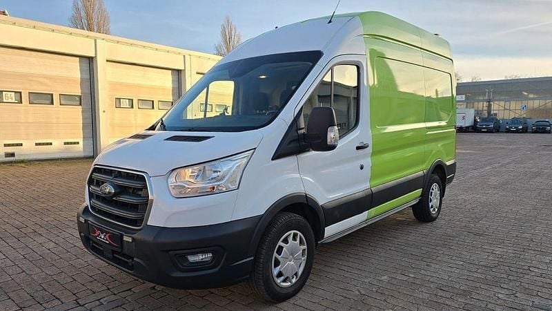 Weiß Gebraucht 2019 Ford Transit Trend Limousine | 15.491 € (Guter Preis) - Bild 1/4
