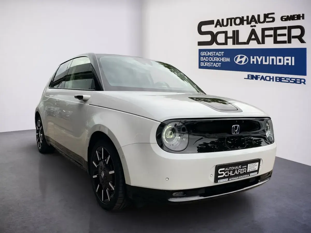 Gebraucht Honda e Advance 113 kW (154 PS) 2021 Platinum white p. Kleinwagen