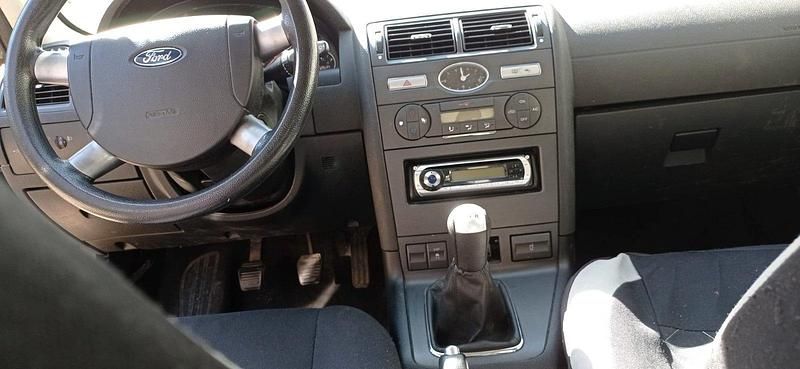 Gebraucht Ford Mondeo 110 PS (80 kW) 2007 Blau Limousine