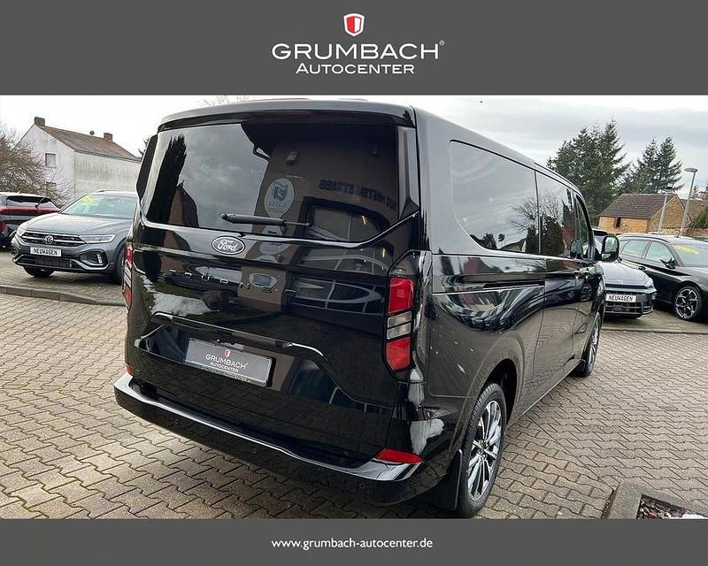 Neu Ford Tourneo Titanium 170 PS (125 kW) 2025 Obsidianschwarz metallic Van / Kleinbus